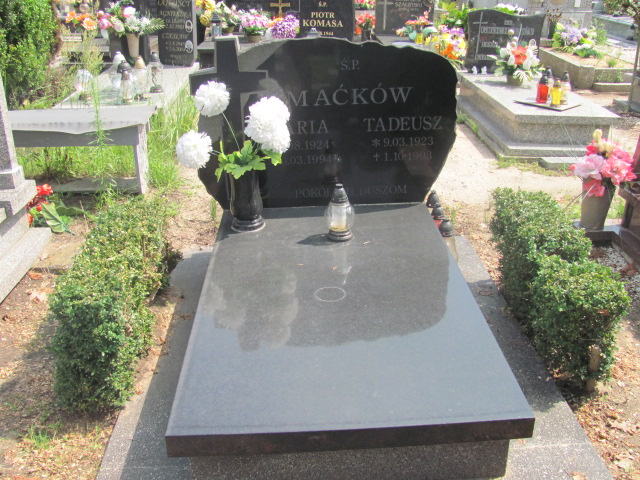 Grób Maria Maćków